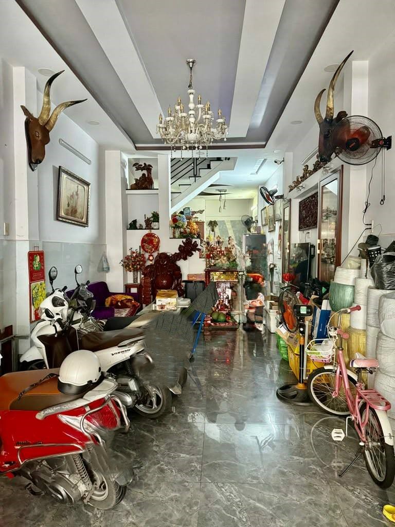 Bán nhà cư xá Phú Lâm D Bình Phú Quận 6 - Vị trí đẹp - Giá chỉ nhỉnh 11 tỷ